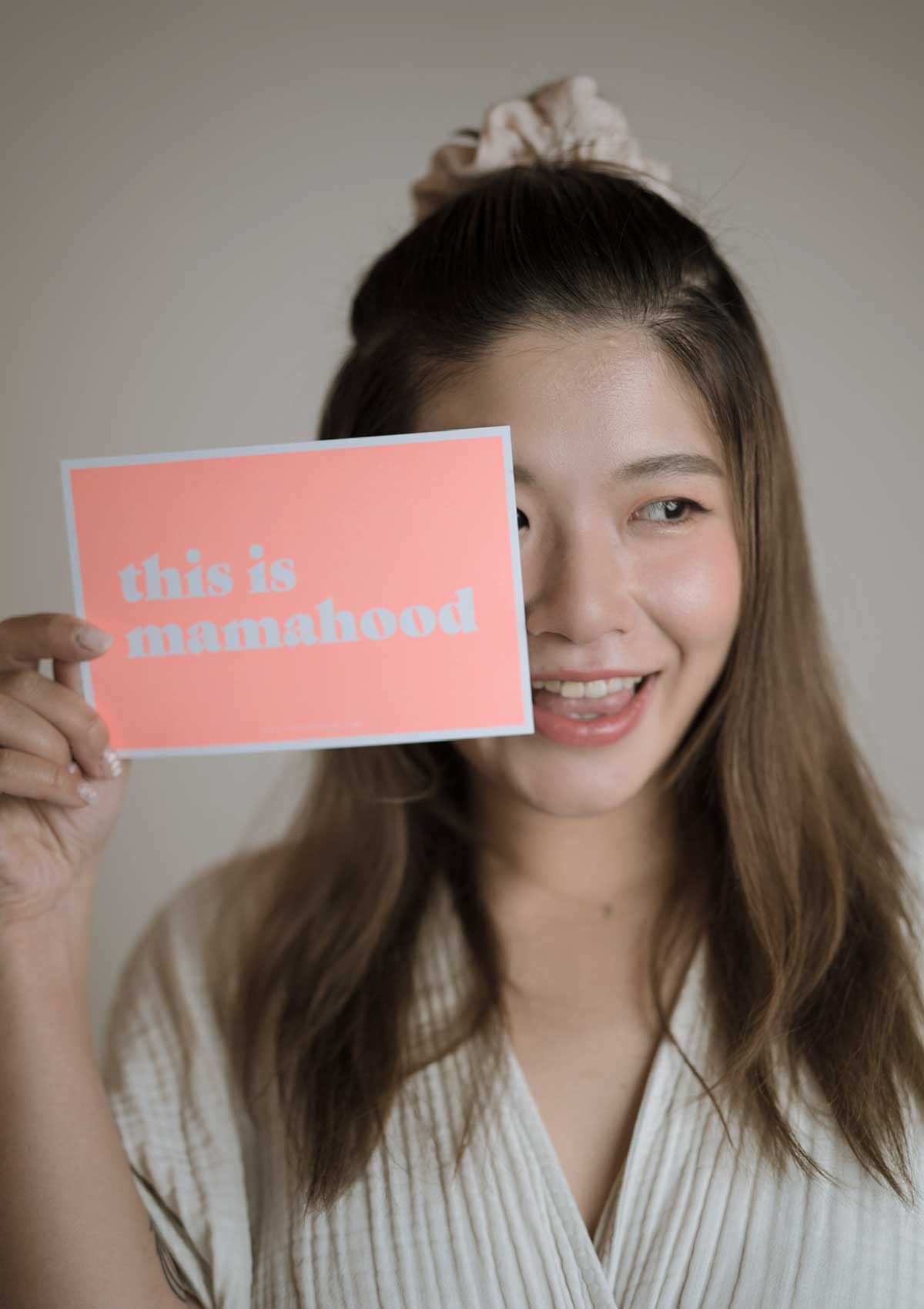 Card "this is mamahood"