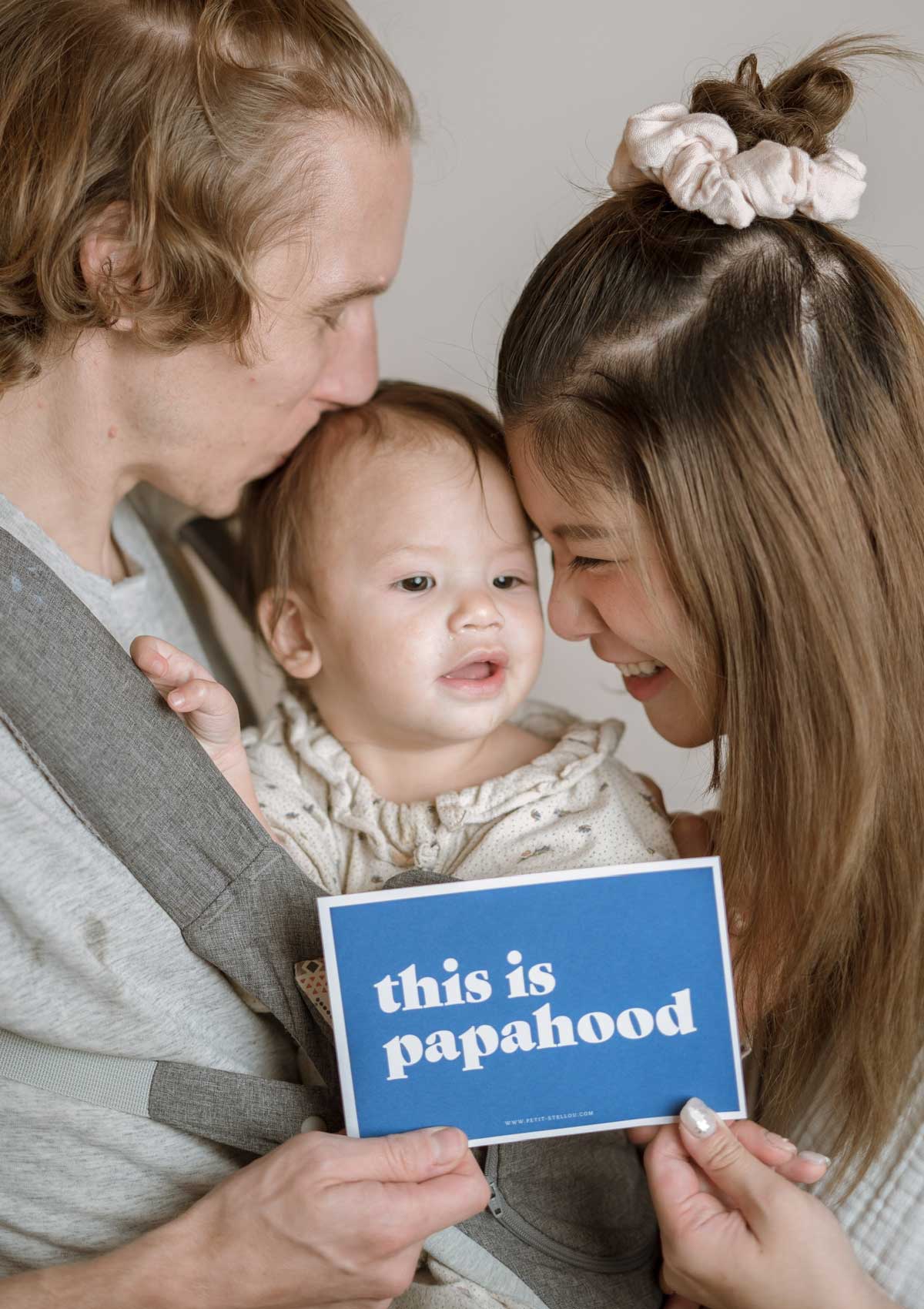 Card "this is papahood"