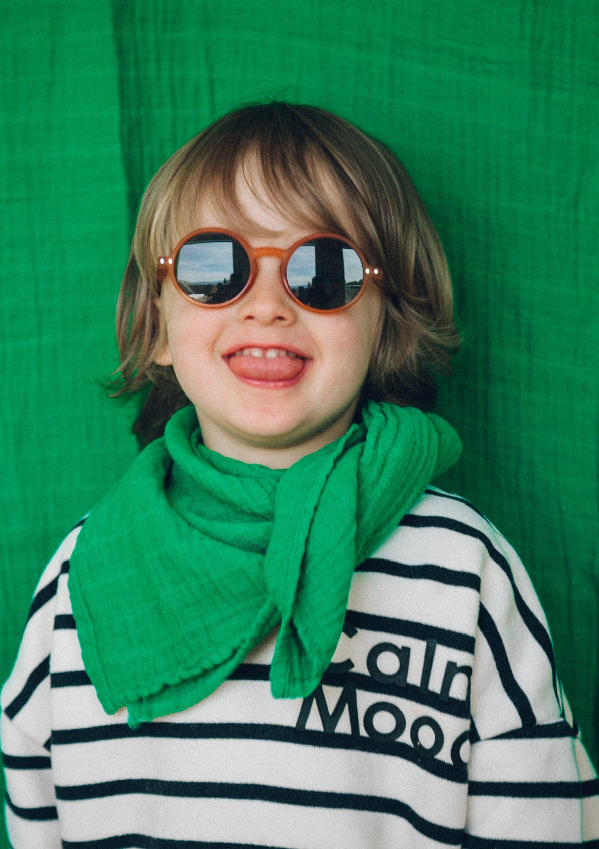 Petit Stellou NOOSHI Cuddle Frog grün