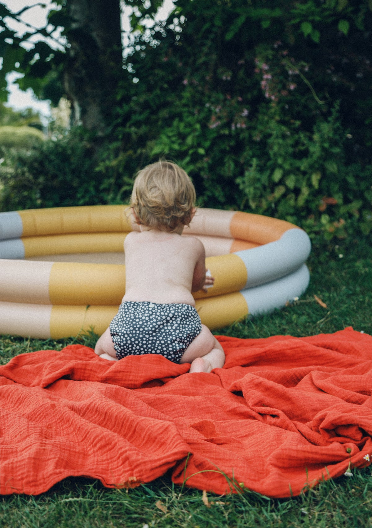 petit stellou nooshi blanket kiss