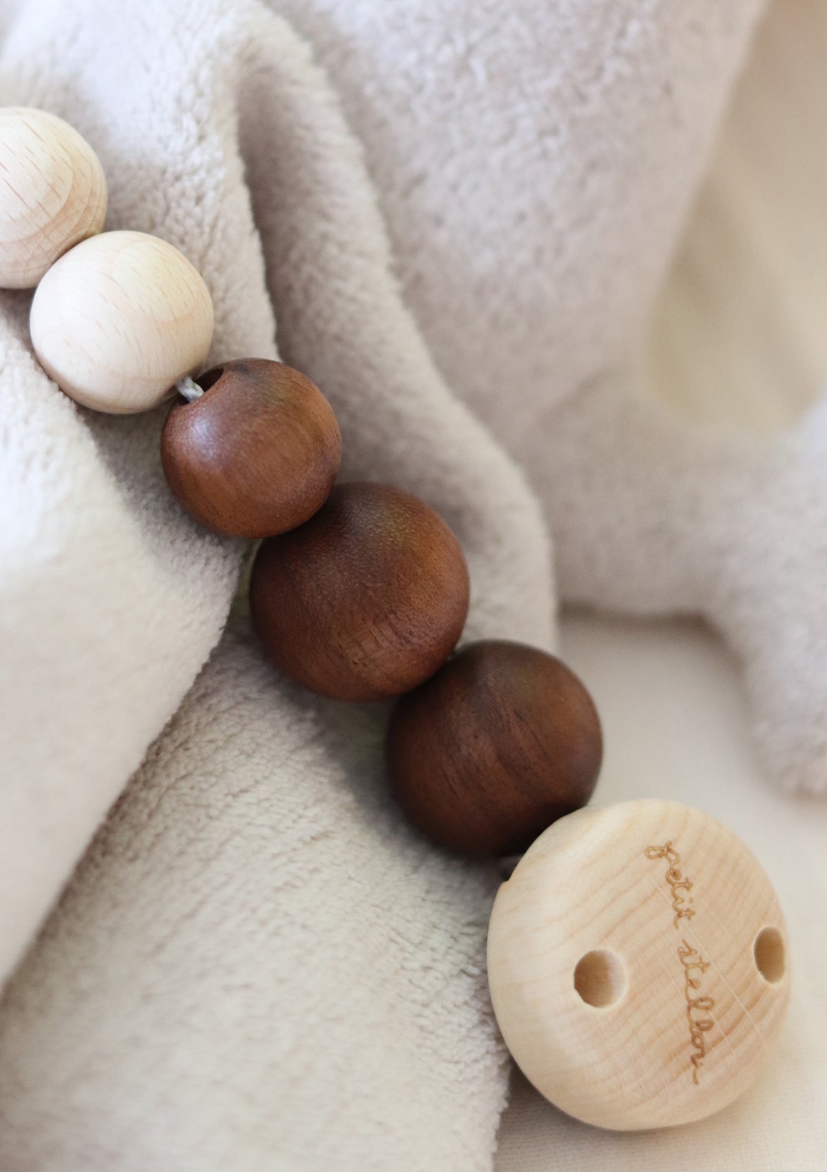 Baby Nuggikette aus Holz braun